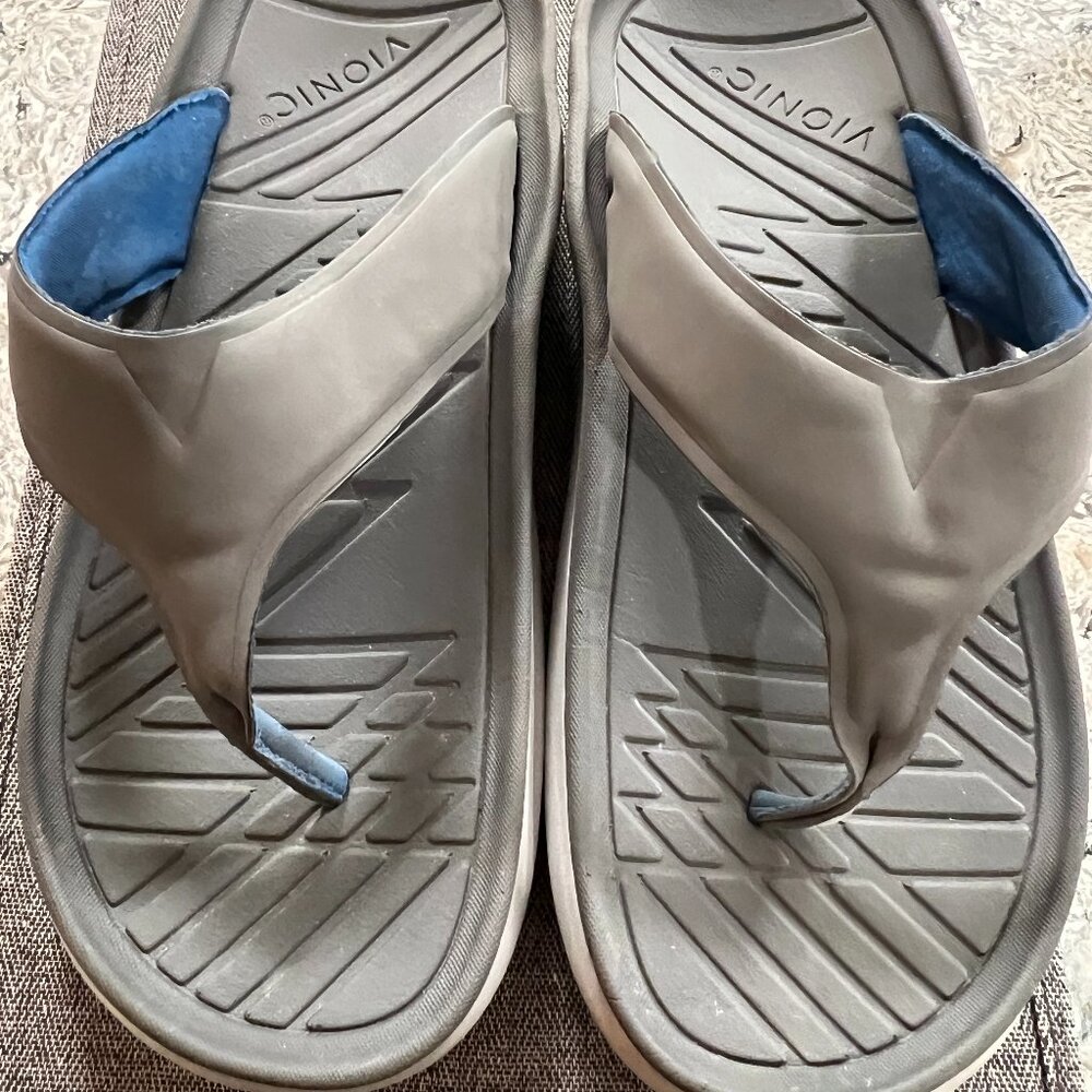 Vionic restore flip flop- Women's size 11, Men's size 9.5